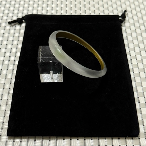 Alexis Bittar Hand Carved Lucite Clear White Tapered Bangle Bracelet - Picture 2 of 10